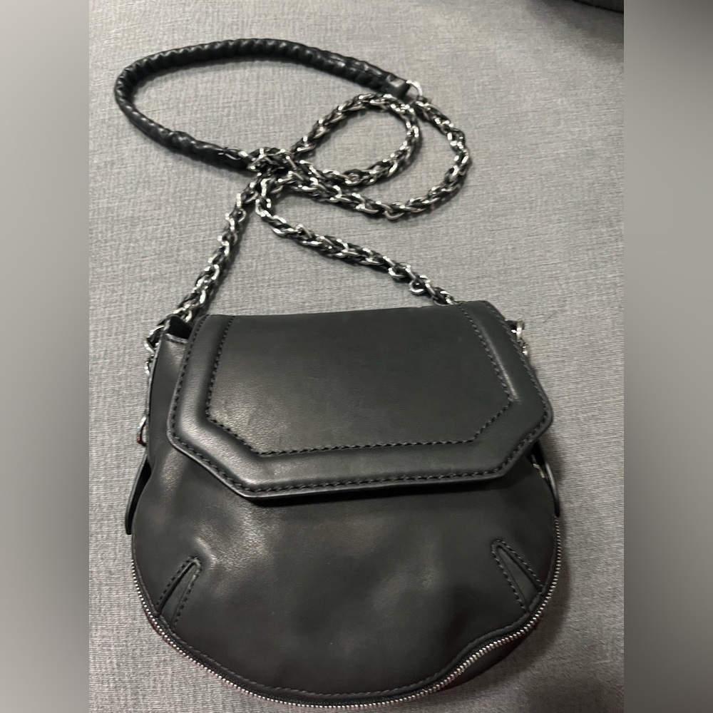 Rag & Bone Bradbury Mini Flap Chain
Hobo Leather Black Bag with Chain Strap - Picture 3 of 11